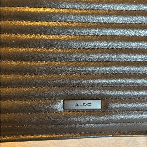 ALDO Textured Handbag like new - Picture 5 of 8